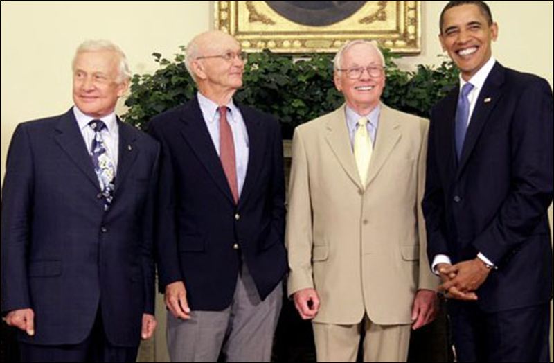 Barack-Obama-Neil-Armstrong-Michael-Coll
